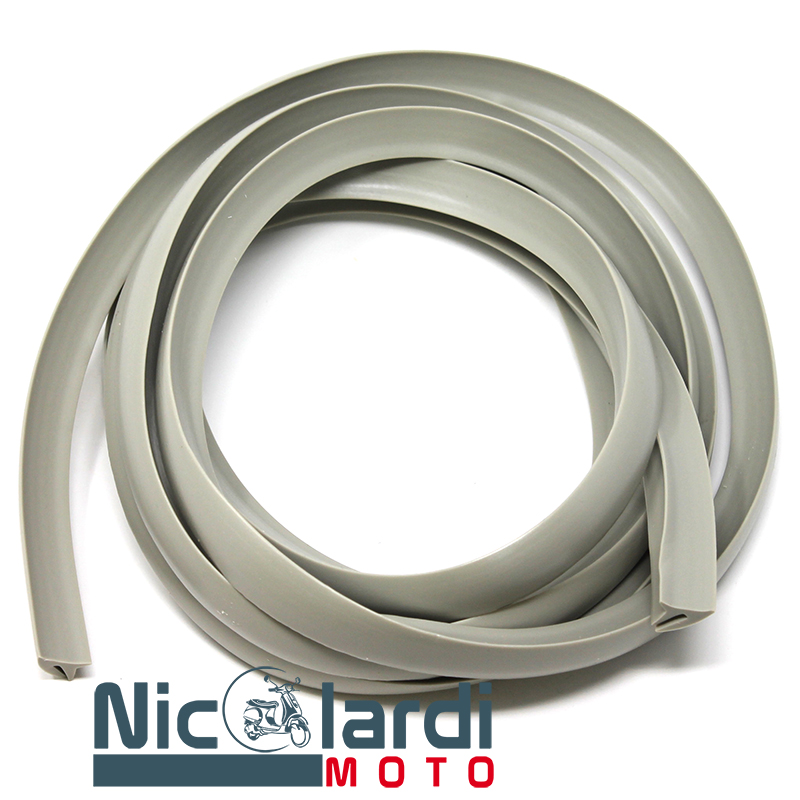 Profilo in gomma grigio grosso Mentasti per cofani Vespa 125 - 150cc dal 1966 - Vespa GS - SS 160 - 180cc